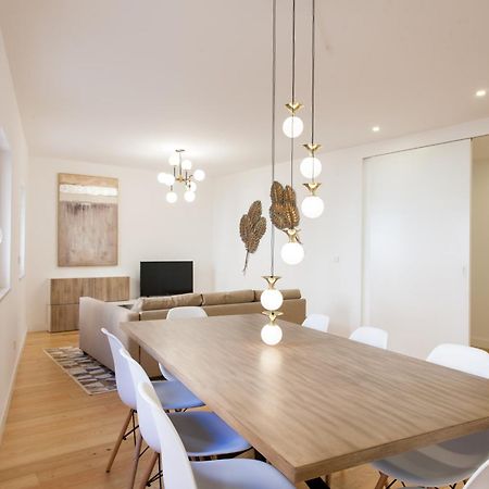Mouraria Blue Three-Bedroom Apartment W/ Parking - By Lu Holidays Lissabon Buitenkant foto