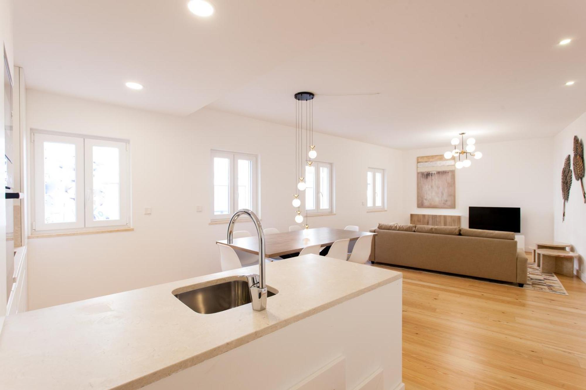 Mouraria Blue Three-Bedroom Apartment W/ Parking - By Lu Holidays Lissabon Buitenkant foto